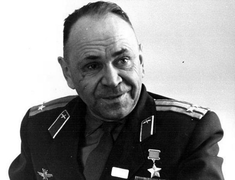 Борис Ковзан — советский лётчик-истребитель