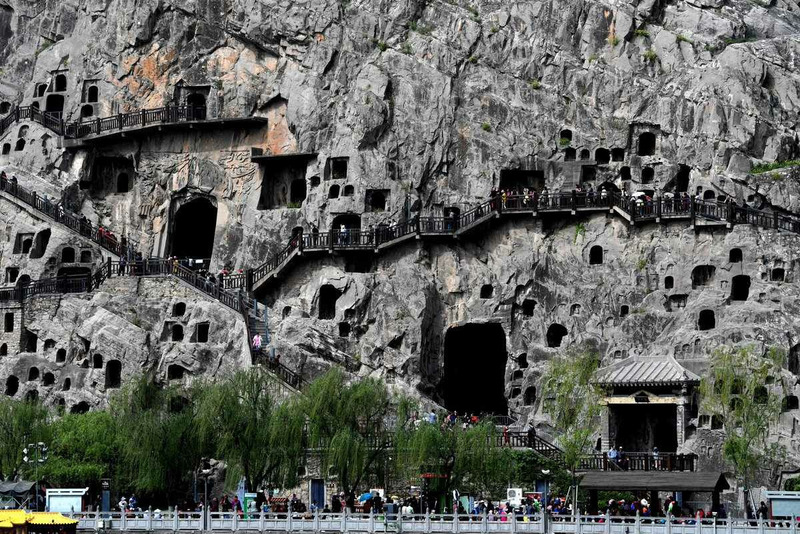 Пещеры Лунмынь