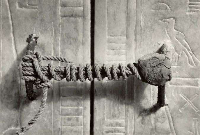 Печать при входе в Гробницу Тутанхамона