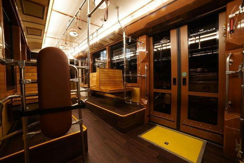 Уралтрансмаш создал туристический ретро-трамвай