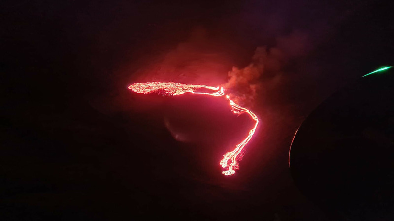 извержение вулкана Фаградальсфьядль