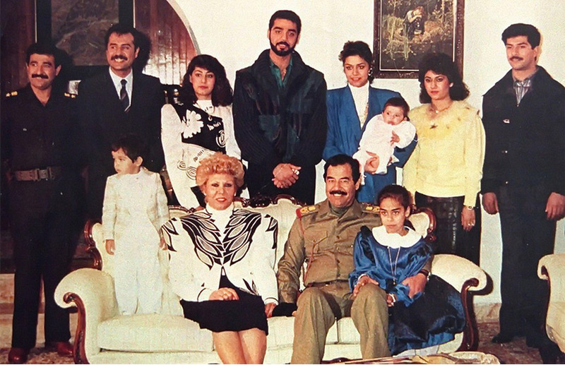 Саддам Хусейн с семьёй