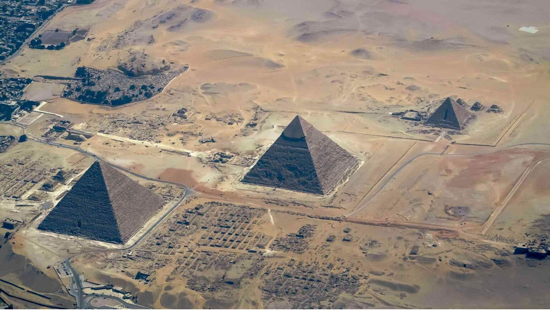 Пирамиды Гизы с высоты