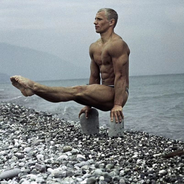 Советский гимнаст Сергей Диомидов
